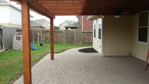 League City, Texas, Pergola, Belgard Interlocking Pavers, And Free Standing Retaining Wall